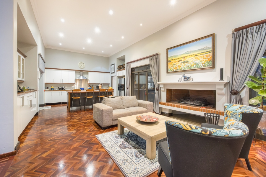 4 Bedroom Property for Sale in Klein Zevenwacht Western Cape